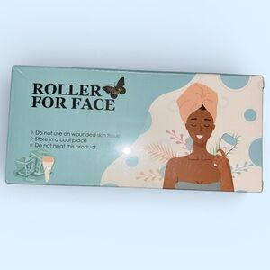 Facial Roller in Teal Packaging